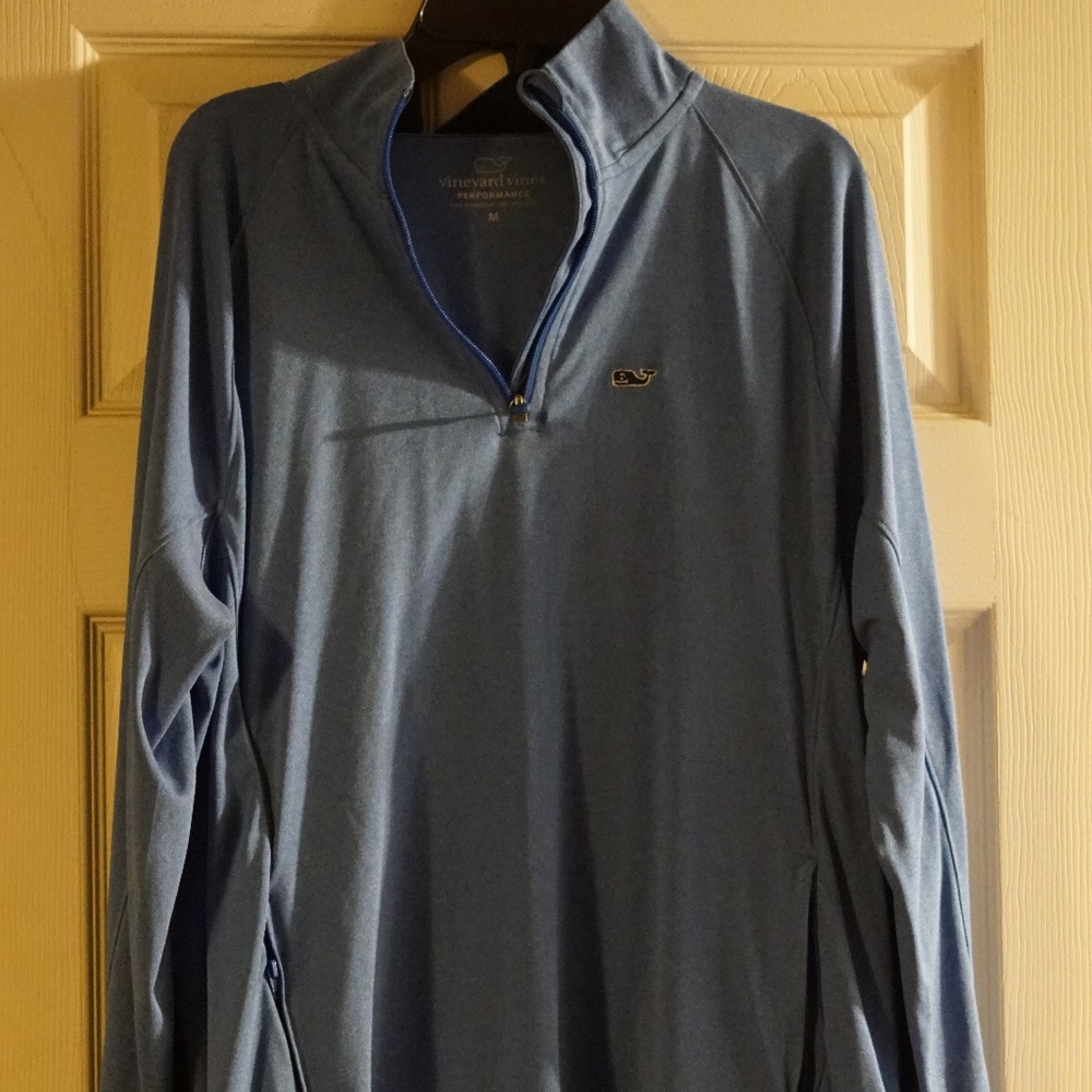 Vineyard Vines long sleeve performance pullover- M